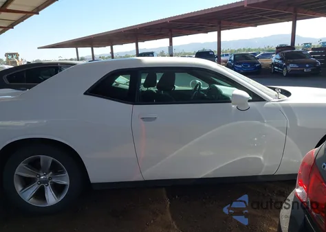 2021 Dodge Challenger Sxt z USA, uszkodzony, nr VIN 2C3CDZAG8MH534547